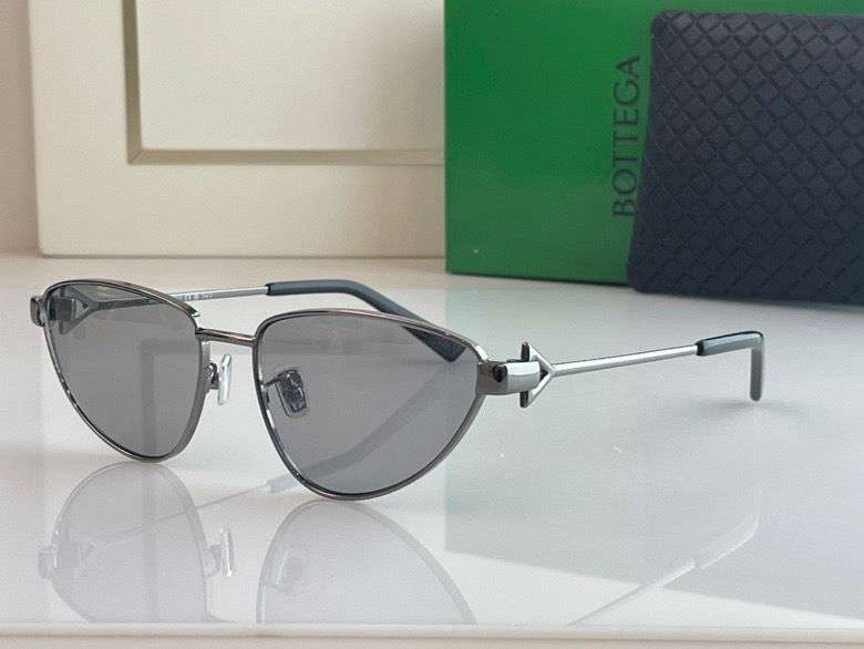Picture of Bottega Veneta Sunglasses _SKUfw45926041fw